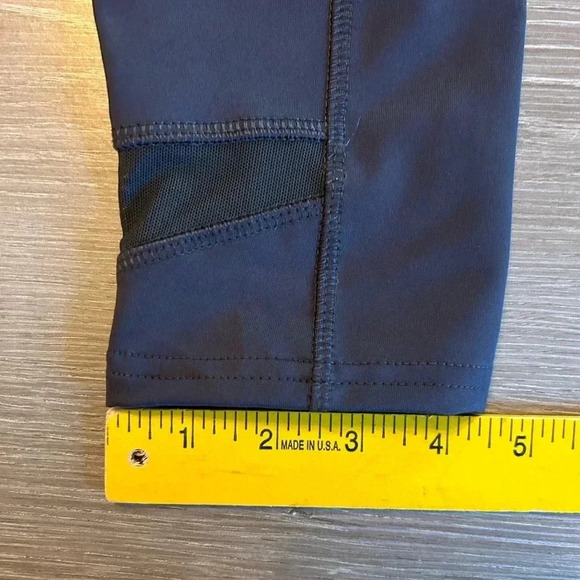 Emily B Activewear Women's Leggings Size Large Mesh Leg Panels Dark Blue New - Picture 10 of 10